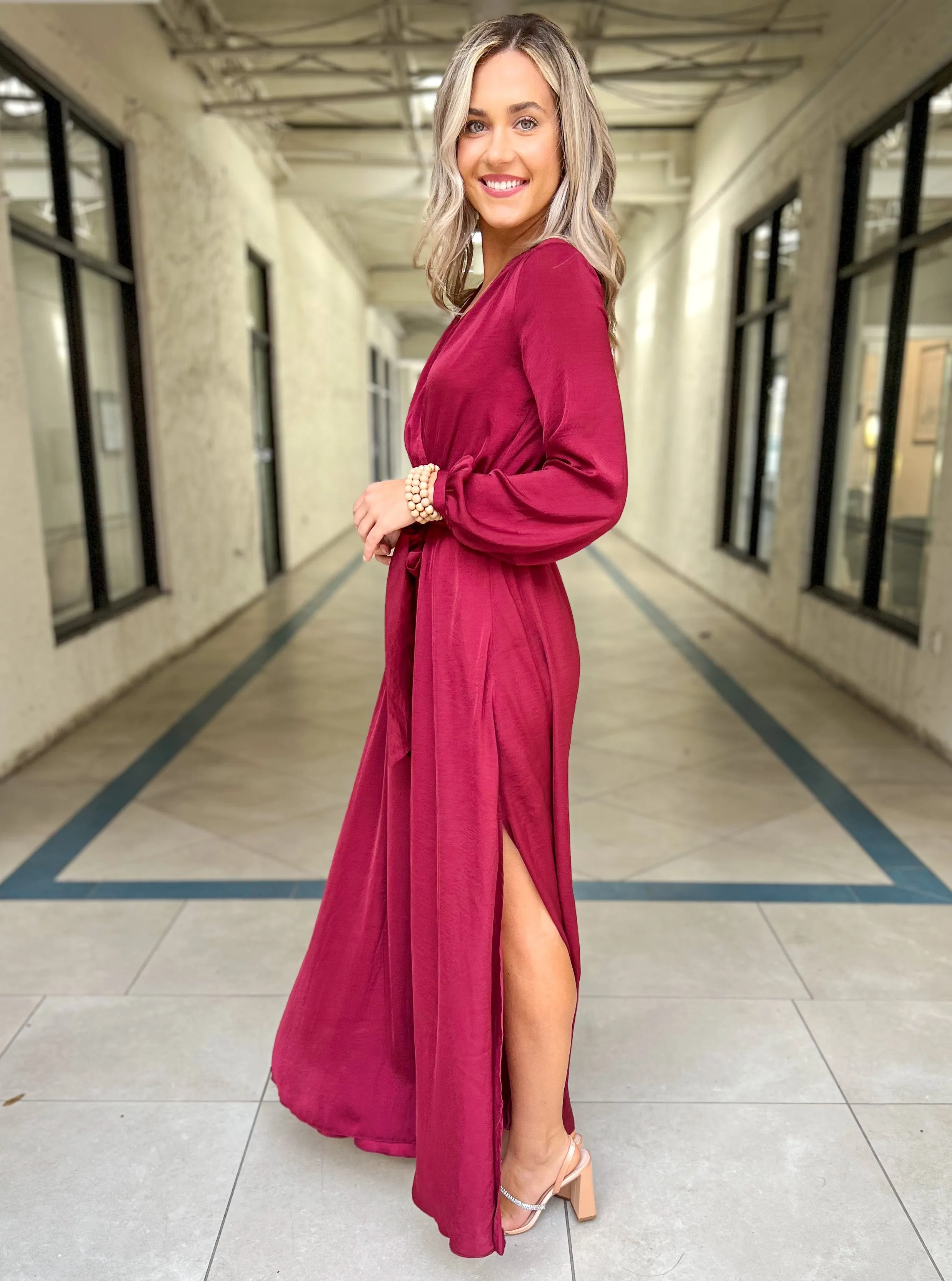 Jenna Belted Maxi Dress (Burgundy)